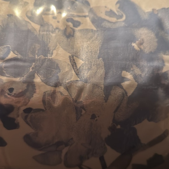 NWT 3 pc.Comforter set  full/queen - Picture 5 of 8